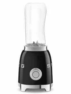 Smeg tehosekoitin kahdella 600 ml pullolla, musta PBF01BLEU Outlet
